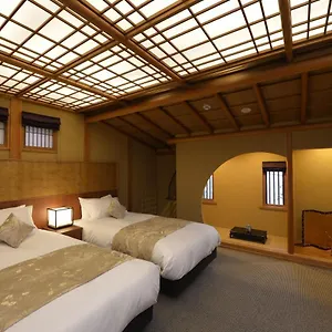 *** Ryokan Gion Oyado Kikutani Japan